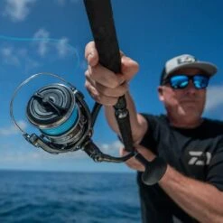 Daiwa BG MQ 6000D-H 9 Daiwa BG MQ 6000D-H -Kwaliteitswinkel Voor Visuitrusting Daiwa 20 BG MQ 1000x1000 1